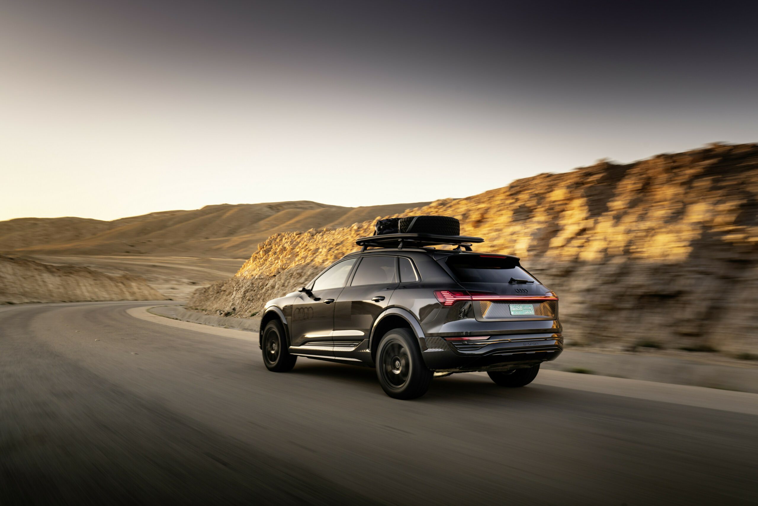 Audi Q8 e-tron edition Dakar