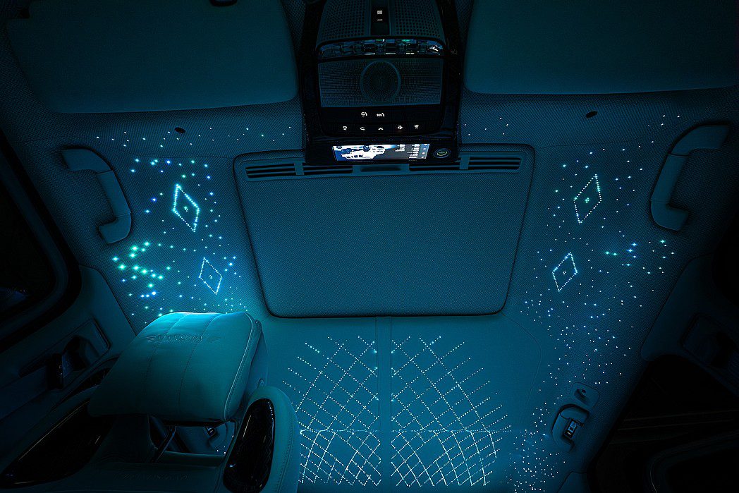 Mansory Gronos strop s LED diódami