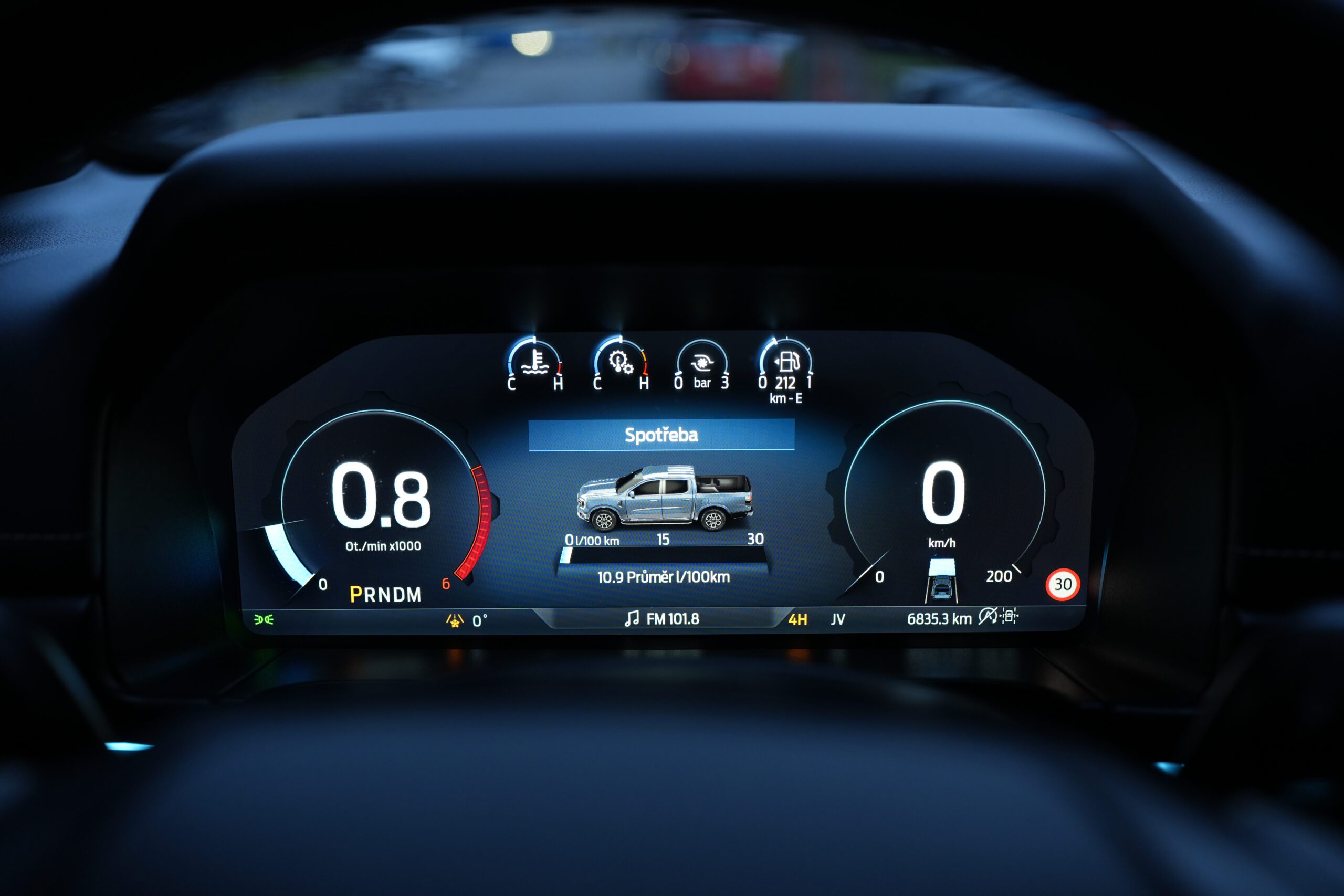 Ford Ranger prístrojový panel