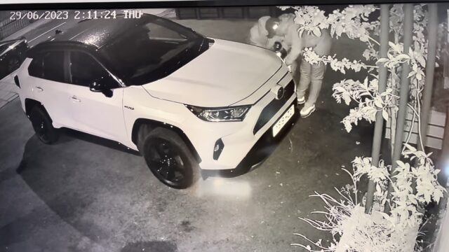Screenshot videa Toyota RAV4 2019 - stolen in under 2 min - no key needed