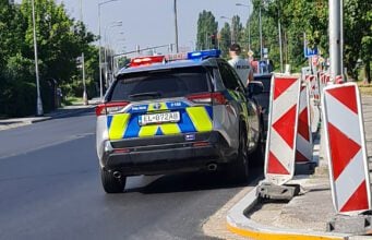 Policajná kontrola na ceste, ilustračná fotografia (zdroj: startstop.sk)