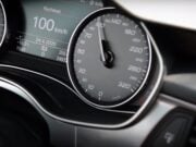 Spravodlivosť po slovensky: Za stáčanie kilometrov skončil za mrežami 1 páchateľ tachometer