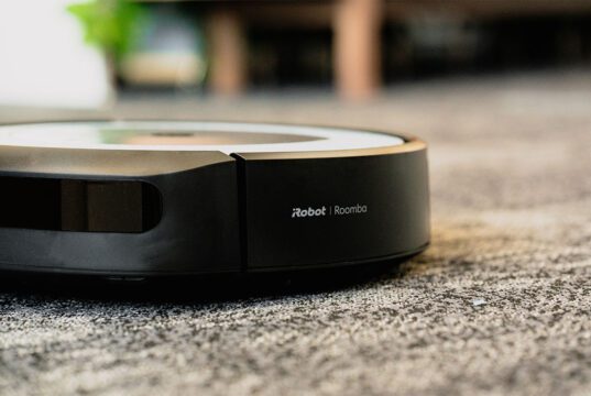 Test iRobot Roomba i5