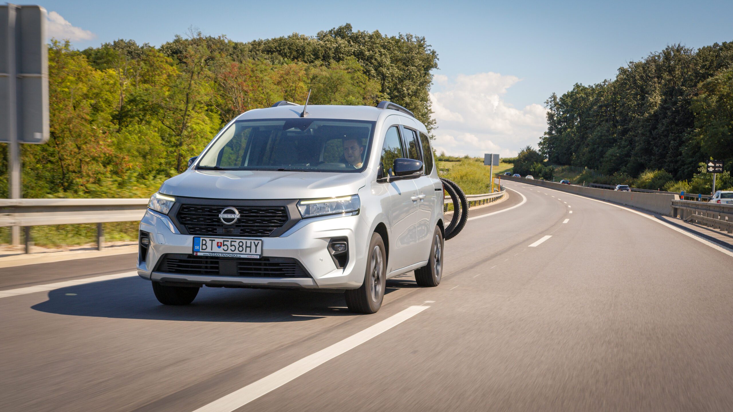Nissan Townstar na diaľnici