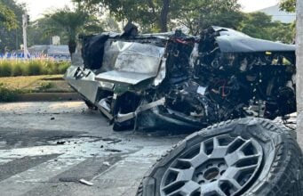 Tesla čelí rekordnému počtu nehôd, dôležité informácie zatajuje Vrak elektromobilu Tesla Cybertruck po nehode