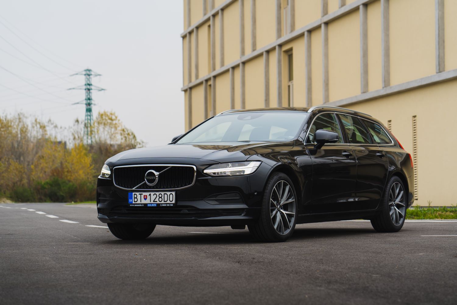 Volvo V90