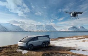 MPV s vrtuľníkom v kufri ide na dračku, kedy začnú vodiči lietať?