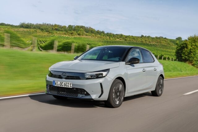 15_OpelCorsaElectric_523045