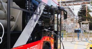 autobus bratislavskej MHD plnený vodíkom