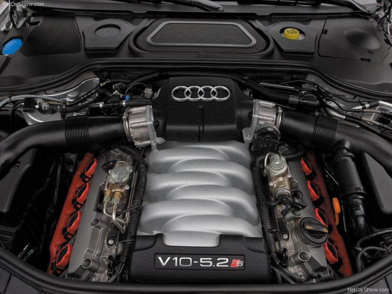 Audi A8 D3 motor 5,2 V10
