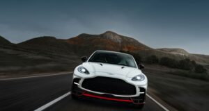 Aston Martin DBX S