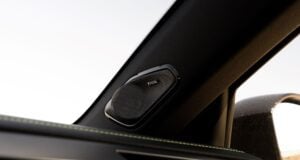 Peugeot 308 SW a reproduktor Focal