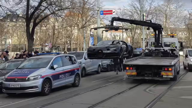 Bugatti Chiron na odťahovke