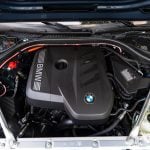 BMW X3 30e benzínový motor