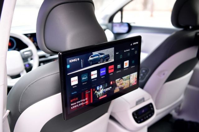 displej obrazovky na zadnom sedadle vo vozidle Hyundai IONIQ 9