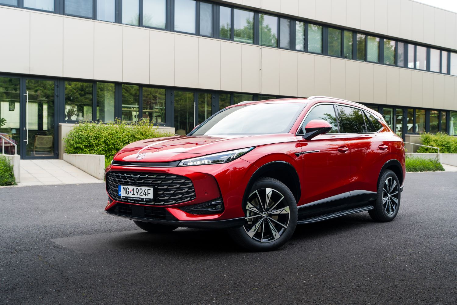 MG HS PHEV