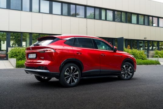 MG HS PHEV