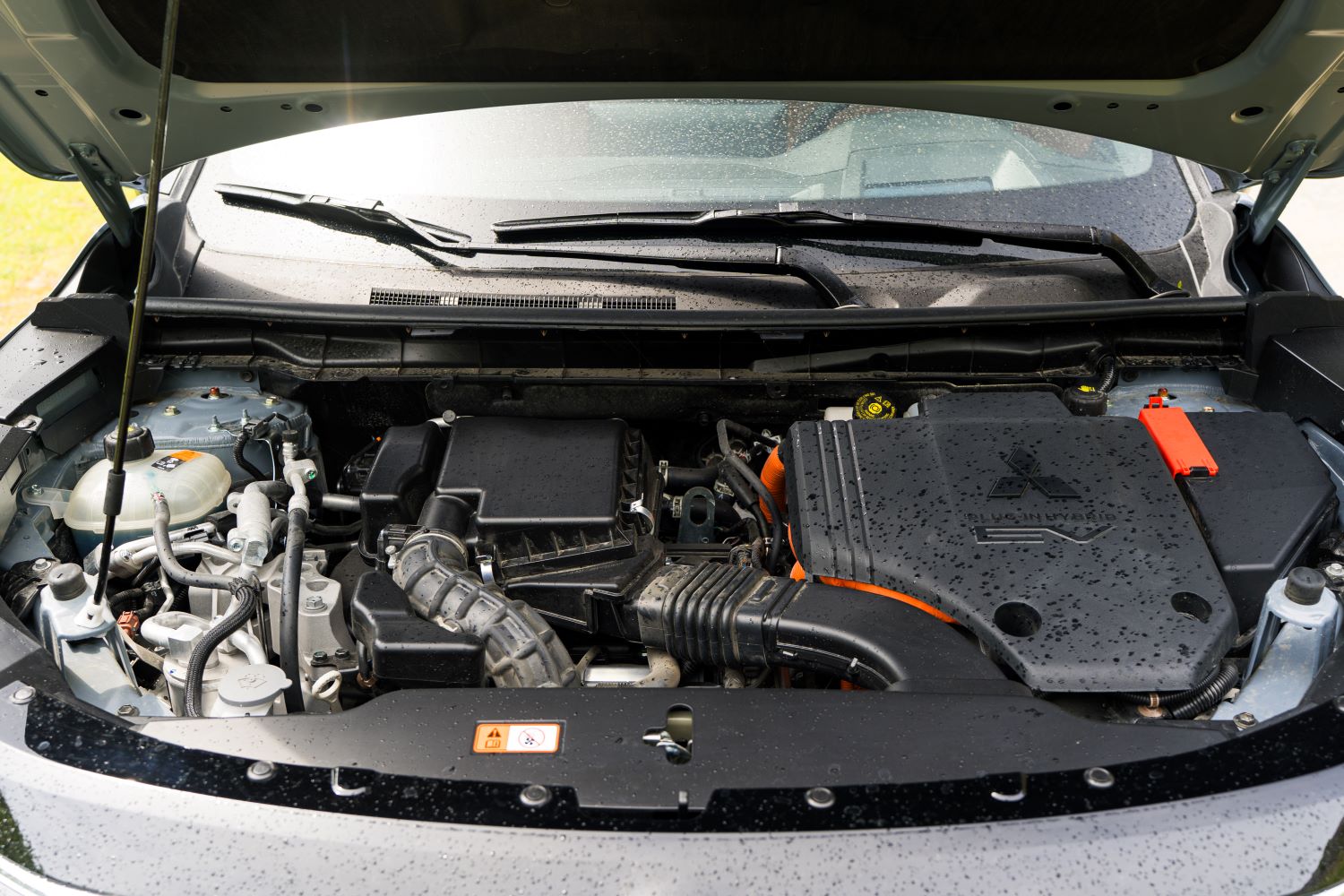 motor Mitsubishi Outlander