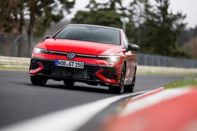 Volkswagen Golf GTI EDITION 50