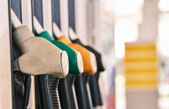 zakazujú tankovanie