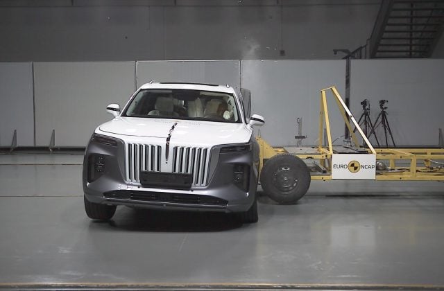 Hongqi EHS9