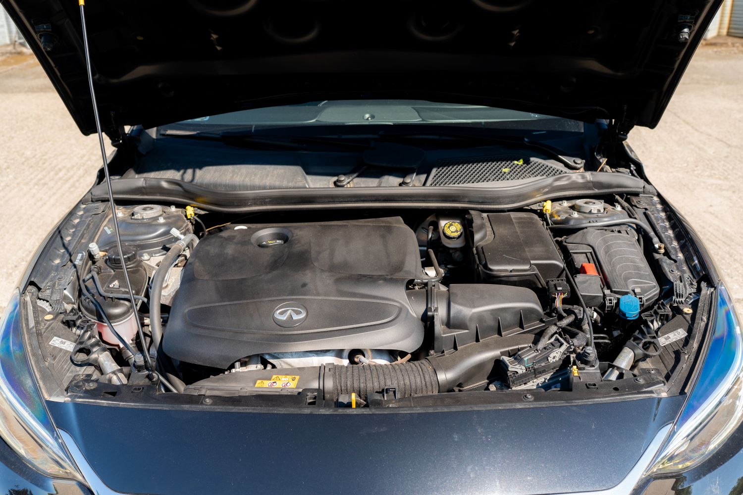 Infiniti Q30