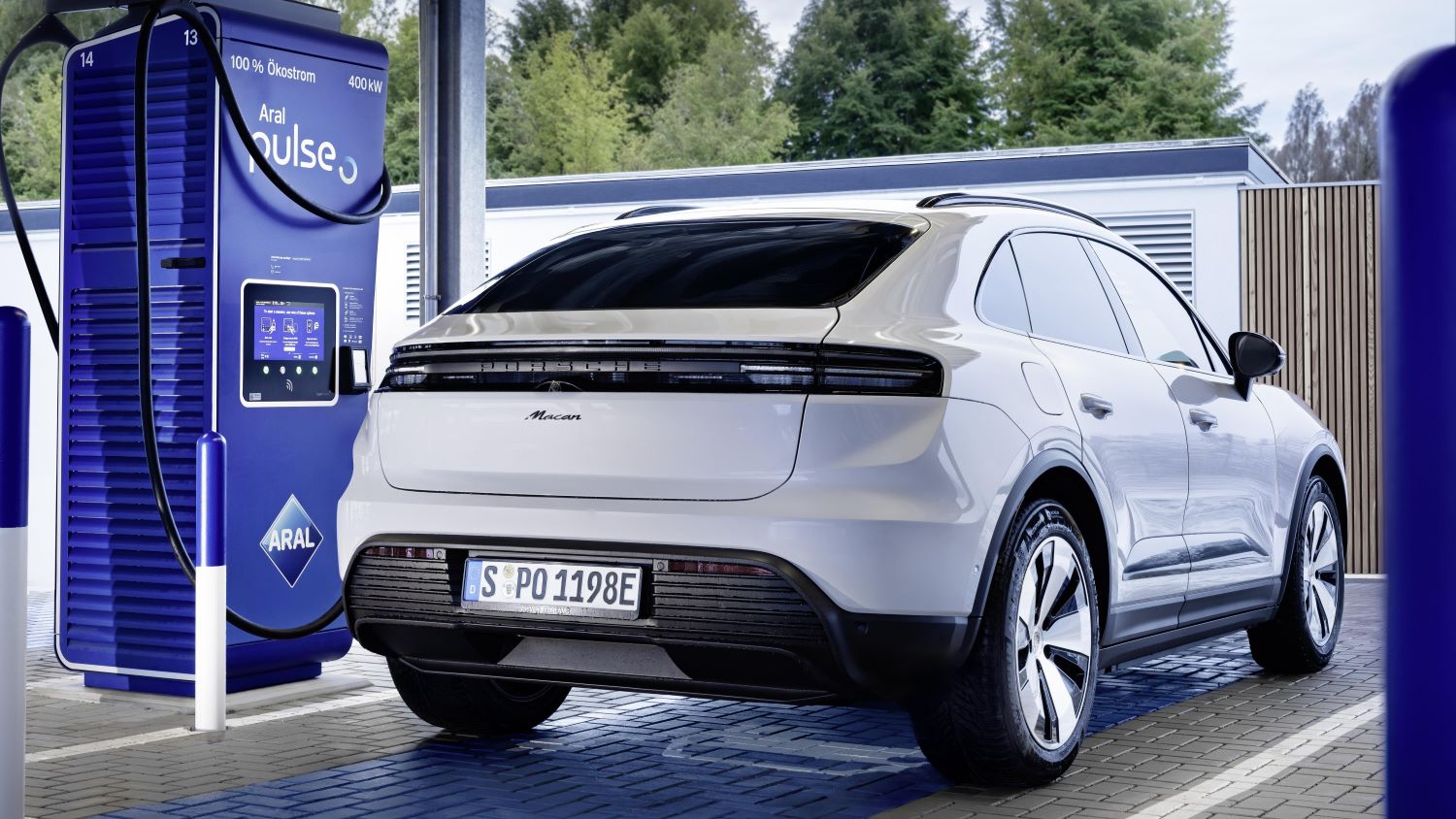 Porsche Macan Electric