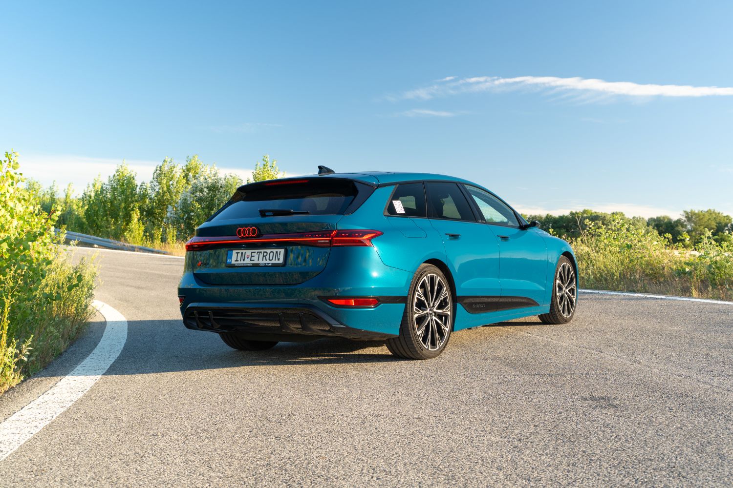 Audi S6 Avant e-tron