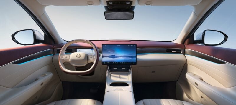 Dongfeng Aeolus L8