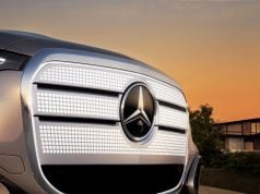 Nové GLC AMG bude mať viac ako 900 koní a falošnú prevodovku čelná maska s LED diódami elektrického vozidla Mercedes-Benz GLC