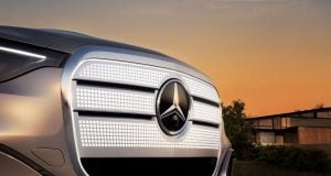 čelná maska s LED diódami elektrického vozidla Mercedes-Benz GLC