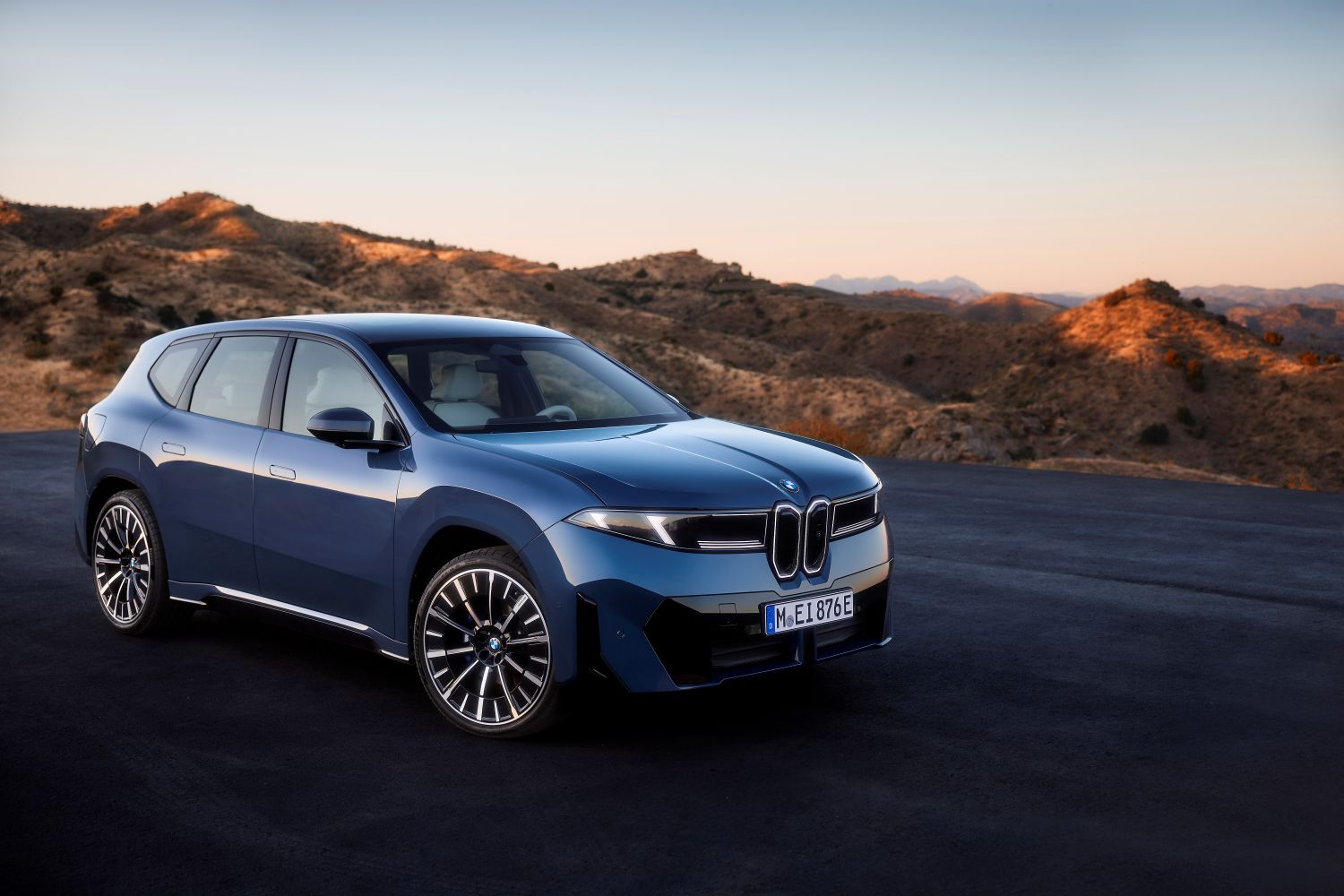 BMW iX3