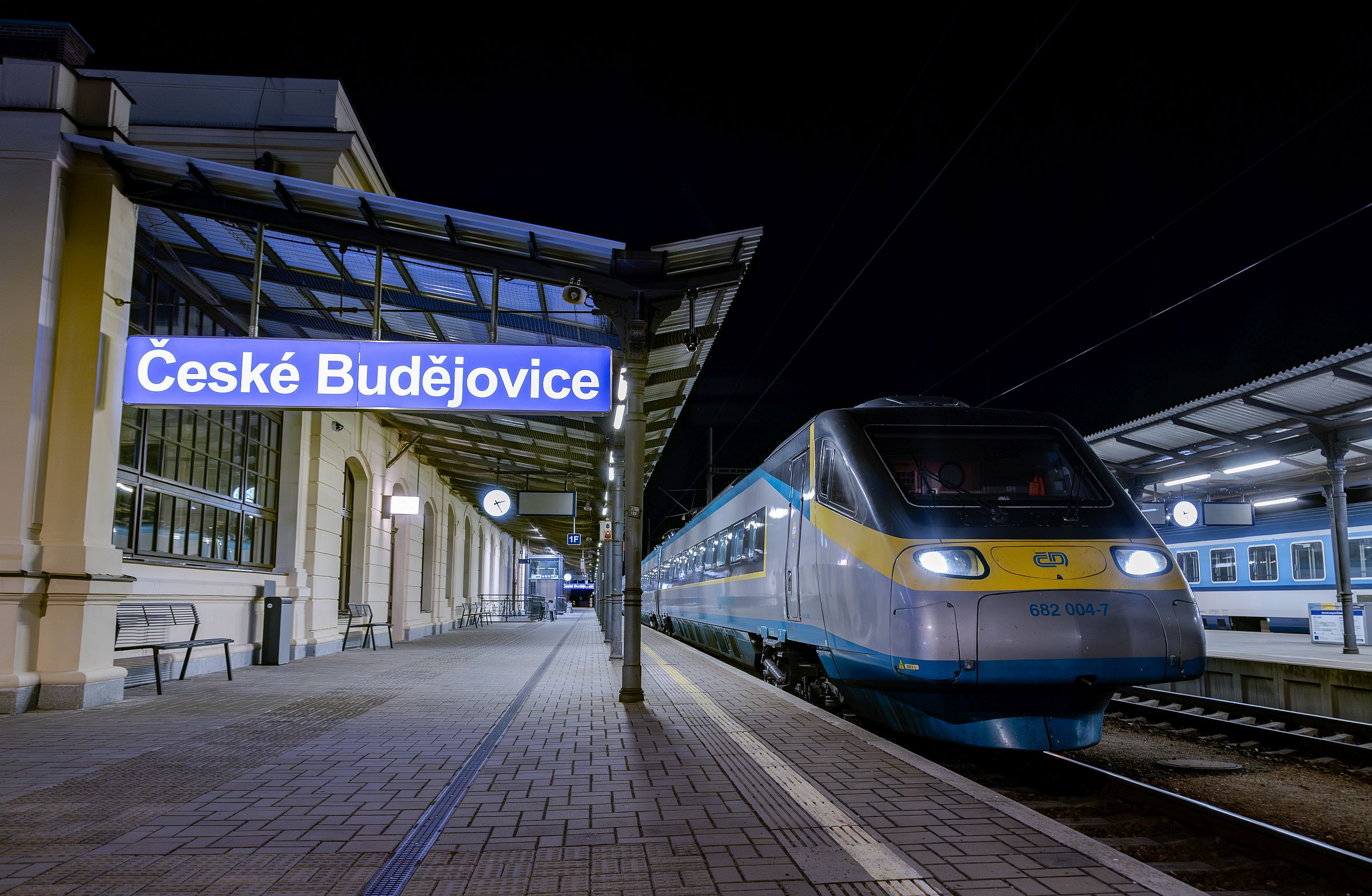 vlak Pendolino