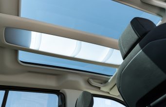 Tati, sme v lietadle? Našli sme auto, ktoré si zamiluje celá rodina Fiat Doblo