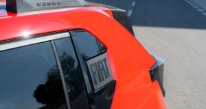 Stojí 18-tisíc a jazdí za 4 l/100 km. V tomto aute sa budete usmievať na ceste aj na pumpe Fiat Grande panda hybrid