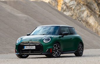 Mini Cooper JCW Electric: Malý športovec na prahu novej éry