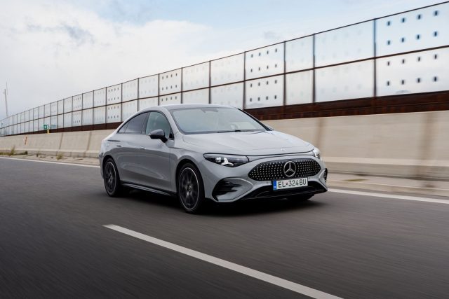 Mercedes-Benz CLA 350 4MATIC