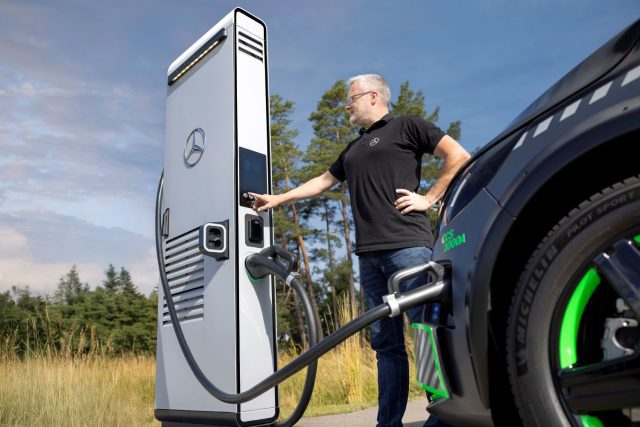 nabíjanie elektromobilu