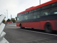 Autobus zastaví, ale nemôžete vystúpiť. Na vybraných linkách platia zvláštne obmedzenia