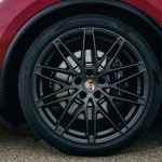 zliatinový disk na vozidle Porsche Macan GTS