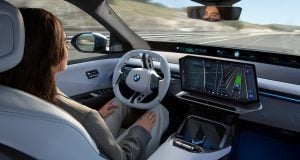 autonómna jazda po diaľnici vo vozidle značky BMW