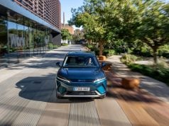 Čínske automobilky chceli rekordy. Realita roka 2025 ich rýchlo uzemnila