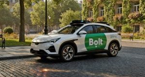autonómne vozidlo Bolt od spoločnosti Pony.ai