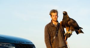 Sokoliar Mário Bujňák a orlica Monza