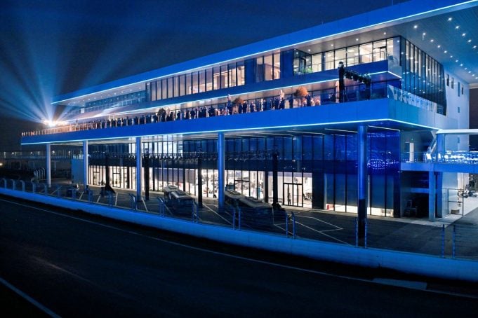 Je väčšia ako Nitra, navštívili sme megatováreň BYD