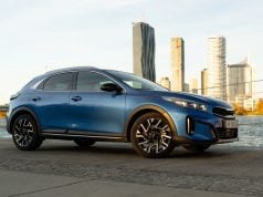 Turbobenzín s ovládaním zo starej školy. Toto je rozumná voľba pre vodičov, ktorí hľadajú istotu Kia XCeed