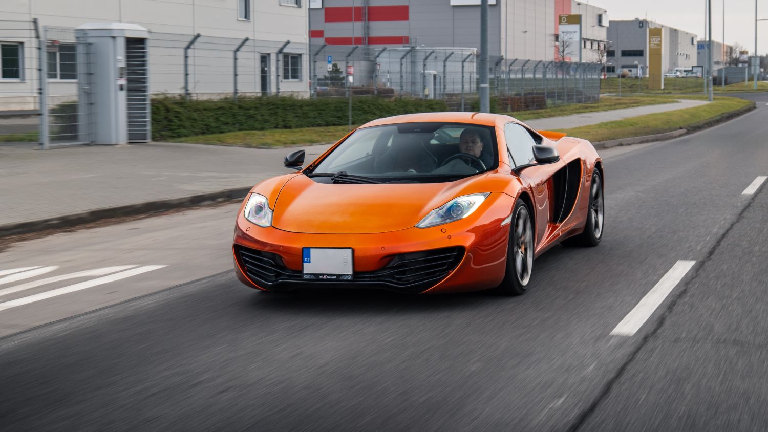 McLaren MP4-12C