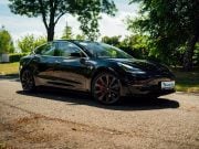 Predaj jazdených elektromobilov za 5 rokov vzrástol v SR viac ako 8-násobne Tesla Model 3