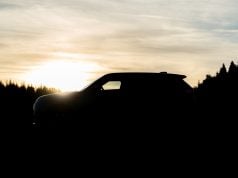 Keď chcete všetko v jednom aute, vyberiete si TOTO Range Rover Sport P460e