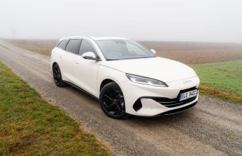 BYD šokuje Slovensko. Už tak lacné autá zlacnili o ďalších 8 000 € BYD Seal 6 Touring